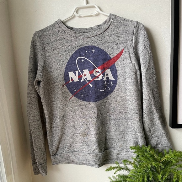 Mighty Fine Women's NASA sweatshirt// Size small - Picture 1 of 7